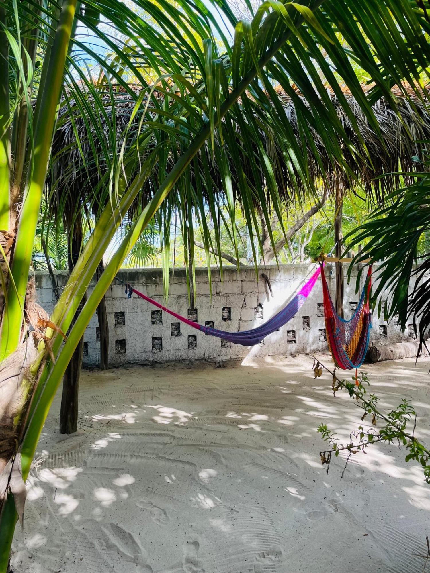 Casa Jade Ecobungalows Las Coloradas Yuluc Eksteriør billede